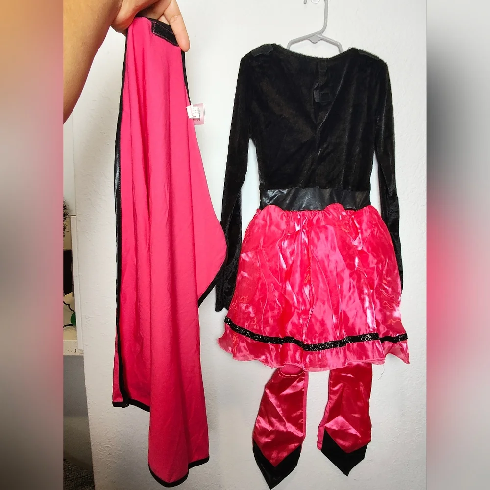Superhero Kids Costume in Black and Pink